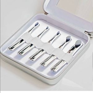ARTIS DIGIT 5 Brush Set in luxury Case